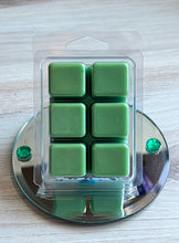 Load image into Gallery viewer, Mazel's Sweet Basil - Soy Clamshell Wax Melts - Sweet Basil Scent