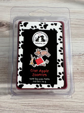 Load image into Gallery viewer, Cran Apple Zoomies Clamshell Soy Wax Melts - Cran Apple Marmalade Scent