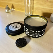 Load image into Gallery viewer, Purreo Moo Cat - Two Wick Tin Soy Candle - Chocolate and Vanilla Cookie Scent

