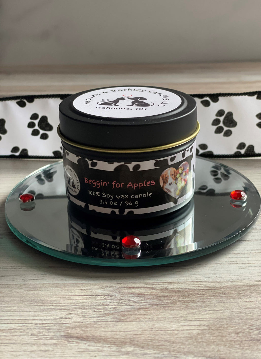 Beggin' for Apples - Small Tin Soy Candle - McIntosh Apple Scent