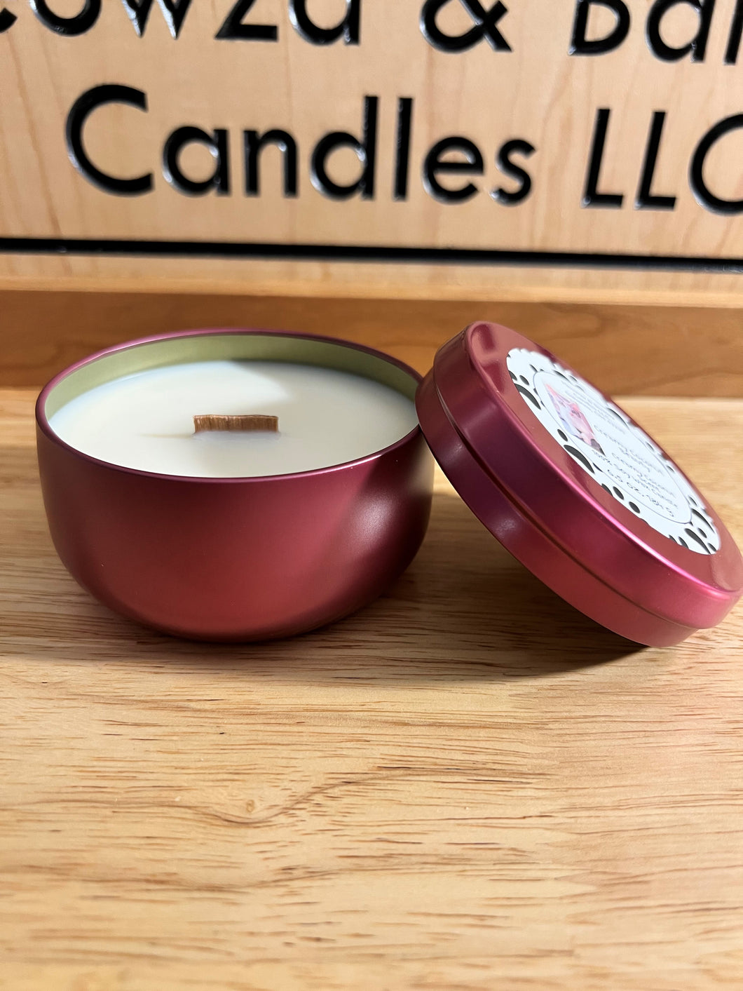 Creamy Coconut Beauty - Wooden Wick Medium Tin Candle - Creamy Coconut Scent